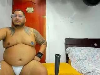 bearshairybigfetish — MY FIRST CUM [1000 tokens remaining]