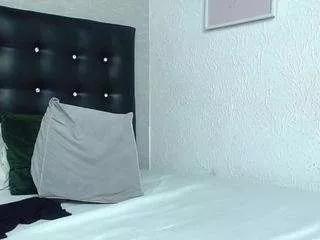 Offline black-pussydoll on CamSoda