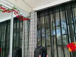 Freechat black-rosse1 on CamSoda