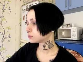 Offline blondellroundtree on CamSoda