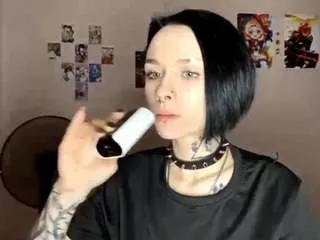 Offline blondellroundtree on CamSoda