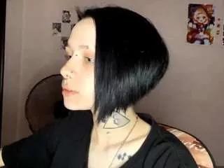 Offline blondellroundtree on CamSoda