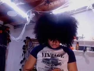 bss-naia — MAKE ME EXPLODE detroy my puss HELP ME MAKE SQUITR FAST     _  [9 tokens remaining]