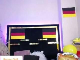 Offline bunny-0 on CamSoda