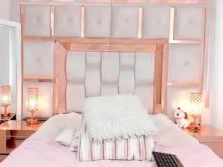 Offline carlee-jones on CamSoda