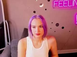 Offline carolin-miller on CamSoda