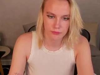 Offline carolin-miller on CamSoda