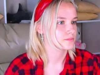 Offline carolin-miller on CamSoda