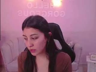 Freechat carolina-moreno-a on CamSoda