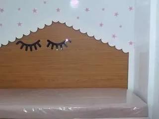 Offline catalina25-t on CamSoda