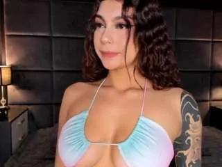 Freechat cherryy-bomb on CamSoda