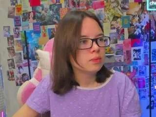 Offline chio-mio on CamSoda