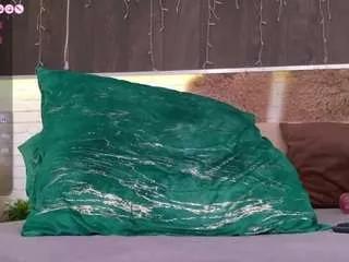 Freechat cindefucknrella on CamSoda