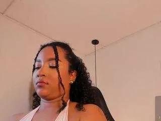 Offline cloe-25 on CamSoda