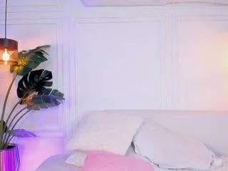 Offline dafnne-hills on CamSoda