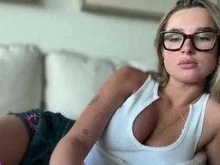 Offline daisyyblake on CamSoda