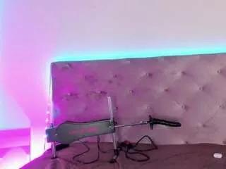 Freechat dannaroberts on CamSoda