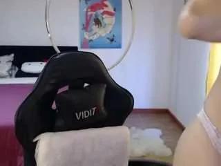 Offline dearlilith on CamSoda