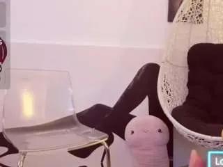 Offline denychantall on CamSoda