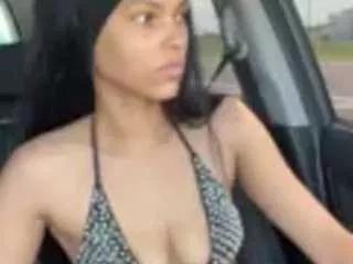 Offline destinirahh on CamSoda