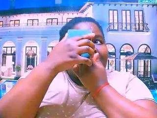 Freechat ebonyhotbuns on CamSoda