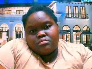 Freechat ebonyhotbuns on CamSoda