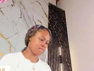 Offline ebonyyhot on CamSoda