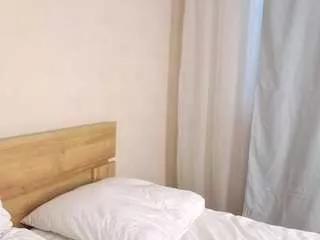 Freechat edithbinner on CamSoda