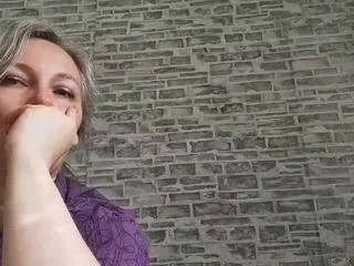 Offline edithmanning on CamSoda