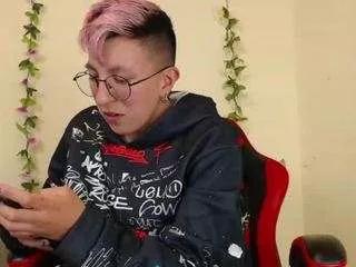 Offline edwardtrans17 on CamSoda