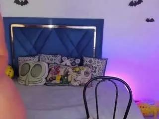 Offline eli-brown on CamSoda