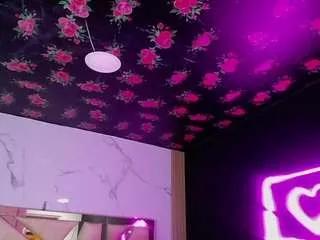 Freechat elody-a on CamSoda