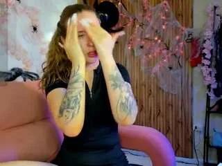 Offline elsiee-cuttiess on CamSoda