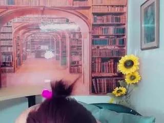 Offline emeli-roushot on CamSoda