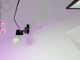 Freechat emiliaa-rosse on CamSoda