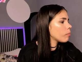 Offline emilybelton on CamSoda