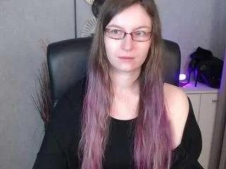 Offline emmatease94 on CamSoda