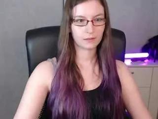 Offline emmatease94 on CamSoda