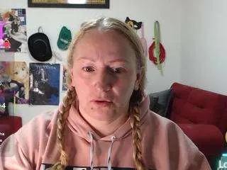 Offline emperatrizmessy on CamSoda