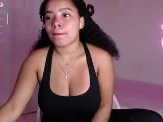 Offline esmeraldawow on CamSoda