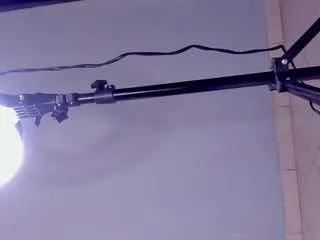 Freechat estef-love on CamSoda