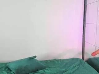 Offline estefag111 on CamSoda