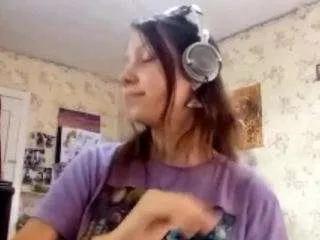 Away evelineemard on CamSoda