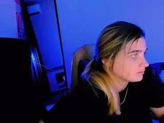 Offline foxy-tease on CamSoda