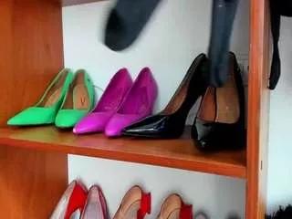 Offline foxyriver on CamSoda