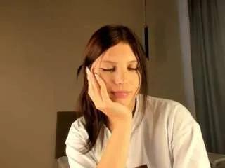 Offline foxyydreams on CamSoda