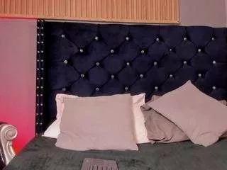 Offline froid-and-artemisa on CamSoda