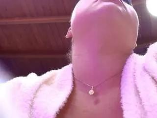 Offline gaby-leonnn on CamSoda