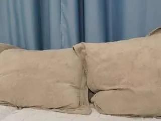 Offline garynbluett on CamSoda