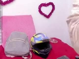 Offline giia39 on CamSoda